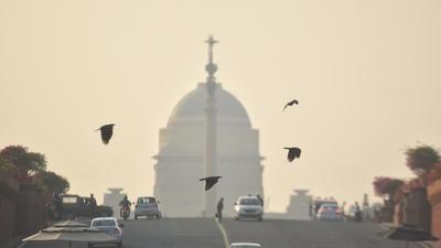 Delhi’s air quality improved to the “poor” category on Tuesday, for the first time since November 1, when the 4pm average air quality index was 281. (Sanchit Khanna/HT) Delhi’s air quality improved to the “poor” category on Tuesday, for the first time since November 1, when the 4pm average air quality index was 281. (Sanchit Khanna/HT)