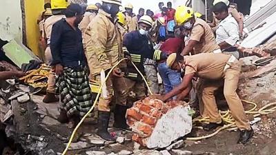 Rescue operation underway after four houses collapsed due to heavy rainfall at Karungalpatti, in Salem on Tuesday. (ANI)