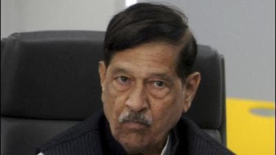 The Pune Airport Advisory Committee will meet at the VVIP circuit house on Wednesday. MP Girish Bapat (in pic), who is chairman of committee, will chair the meeting. (HT FILE)