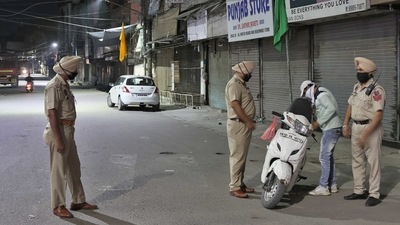 Deputy chief minister Randhawa said that at least one-third of the officers should be on patrolling duty during the night. (Gurpreet Singh/HT file photo)