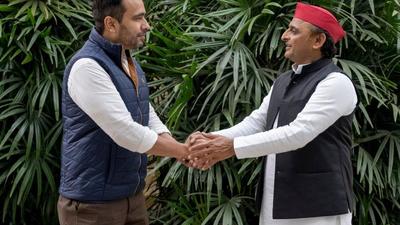 RLD chief Jayant Chaudhary met SP chief Akhilesh Yadav sealed an alliance ahead of UP polls, on Tuesday. (Twitter/Akhilesh Yadav) RLD chief Jayant Chaudhary met SP chief Akhilesh Yadav sealed an alliance ahead of UP polls, on Tuesday. (Twitter/Akhilesh Yadav)