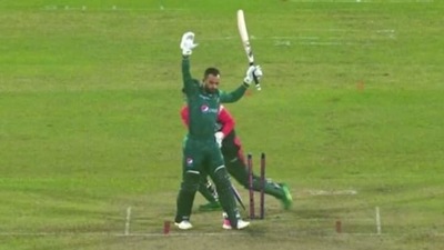 Mohammad Nawaz pulls out from his stance at the last moment in the third T20I against Bangladesh (Twitter) Mohammad Nawaz pulls out from his stance at the last moment in the third T20I against Bangladesh (Twitter)