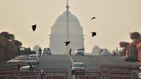 Pollution levels in Delhi improved to the ‘poor’ category on Tuesday, the CPCB's data showed.(HT Photo)