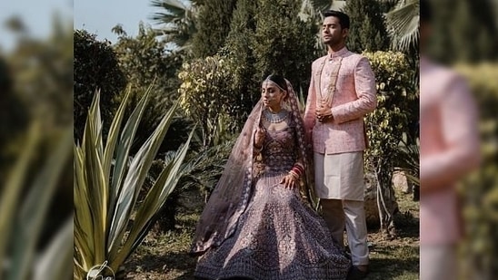 Former Indian U-19 captain Unmukt Chand who helped India win the Under-19 World Cup got married to Simran Khosla on November 21 after three years of courtship. The pictures of the beautiful bride are still making waves on internet raising curiosity about her among the cricketer's fans. Here's all you want to know about Simran Khosla.(Instagram/Unmukt Chand)