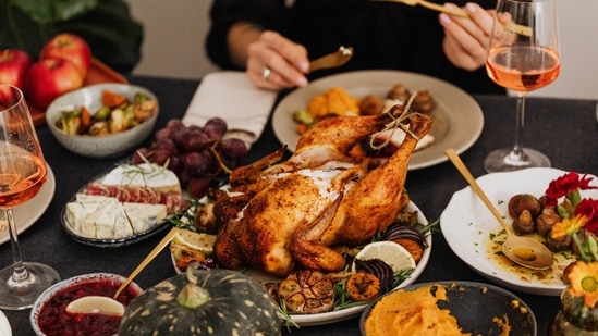 Families and friends get together on Thanksgiving day to enjoy a hearty meal.&nbsp;(Pexels)