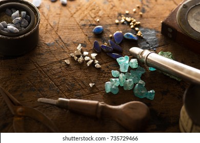 Ratna Shashtra speaks about various ratnas, when worn correctly these ratnas can attract good luck and keep the wearer away from illness and bad luck.