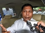 Mukul Sangma met Sonia Gandhi and Rahul Gandhi last month in Delhi. Sate party chief Vincent H Pala accompanied Sangma.&nbsp;