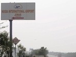 A signboard points towards the Noida International Jewar Airport.(Sunil Ghosh/HT Photo) A signboard points towards the Noida International Jewar Airport.(Sunil Ghosh/HT Photo)