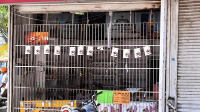 The Mandsaur district administration introduced a 10% discount on country-made liquor sold by three liquor vends if customers produce their Covid-19 vaccine but withdrew the order after opposition from BJP legislator. (HT File Photo/Jagtinder Singh Grewal) The Mandsaur district administration introduced a 10% discount on country-made liquor sold by three liquor vends if customers produce their Covid-19 vaccine but withdrew the order after opposition from BJP legislator. (HT File Photo/Jagtinder Singh Grewal)