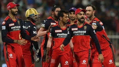 'Don't have 100% confidence in him'- Aakash Chopra picks 4 retentions for RCB for IPL 2022 auction; excludes two IPL 2021 stars (IPL)