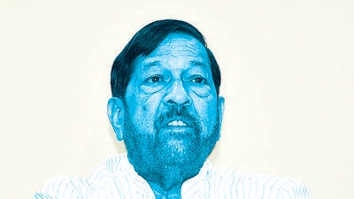 At a meeting of the Airport Advisory Committee (AAC) on Wednesday at VVIP Circuit house, MP Girish Bapat, chairman of the AAC, claimed that the Pune airport will soon acquire 13.5 acres. (HT FILE)