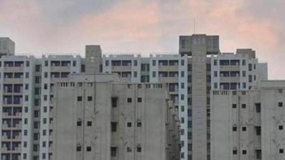 New Delhi, India - Sept. 22, 2018: A view of the market inside Delhi Development Authority (DDA) Flats at Narela in New Delhi, India, on Thursday, September 22, 2018. (Photo by Amal KS/ Hindustan Times) To go with Manoj Sharma (Amal KS/HT PHOTO)
