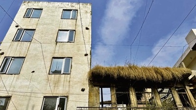 For decades, Paharganj had been known for its utilitarian inns and its western backpackers. For decades, Paharganj had been known for its utilitarian inns and its western backpackers.