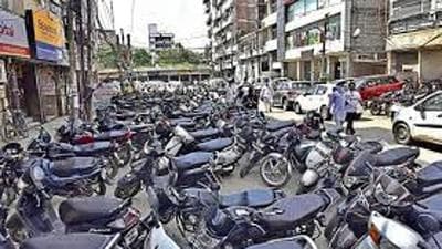 The RTI activist alleged that the Ludhiana civic body was loath to take action against parking violations by hotels. (Representative Image/HT File) The RTI activist alleged that the Ludhiana civic body was loath to take action against parking violations by hotels. (Representative Image/HT File)