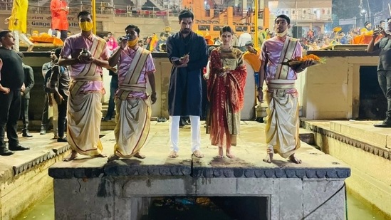 Ahan Shetty Tara Sutaria 1 1637771188412 1637771199340 Tara Sutaria and Ahan Shetty performed the Ganga aarti.