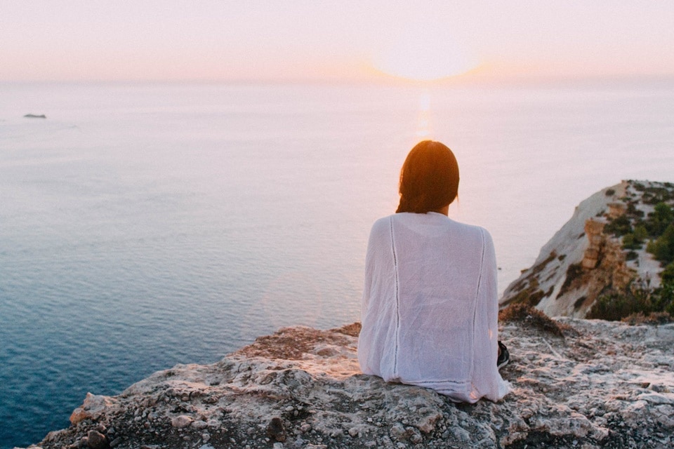 Early morning sunlight is an important source of cholecalciferol or vitamin D3 (Pexels)