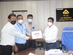 SR Suryawanshi, ED (Works), handed over the ENCON Award Certificate to Naresh Kumar, CGM (Utilities and Environment), KK Pandey, GM Incharge (EMD) and his team. SR Suryawanshi, ED (Works), handed over the ENCON Award Certificate to Naresh Kumar, CGM (Utilities and Environment), KK Pandey, GM Incharge (EMD) and his team.