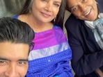 Dharmendra and Shabana Azmi on Rocky Aur Rani Ki Prem Kahani set.