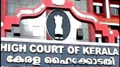 Penalise those erecting illegal flag poles under Land Conservancy Act: Kerala HC to Vijayan govt Penalise those erecting illegal flag poles under Land Conservancy Act: Kerala HC to Vijayan govt