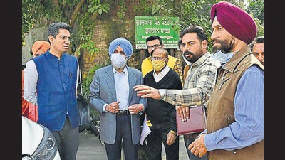 The nGT Panel inspected four static compactors and secondary dumps in Block J of Sarabha Nagar, the Jawahar Nagar camp near Chatter Singh park in Model Town and Rishi Nagar and found that waste segregation was not taking place at any of the sites. (Harsimar Pal Singh/HT) The nGT Panel inspected four static compactors and secondary dumps in Block J of Sarabha Nagar, the Jawahar Nagar camp near Chatter Singh park in Model Town and Rishi Nagar and found that waste segregation was not taking place at any of the sites. (Harsimar Pal Singh/HT)