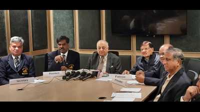 IIT Roorkee alumni association Lucknow chapter press conference underway. (HT PHOTO) IIT Roorkee alumni association Lucknow chapter press conference underway. (HT PHOTO)