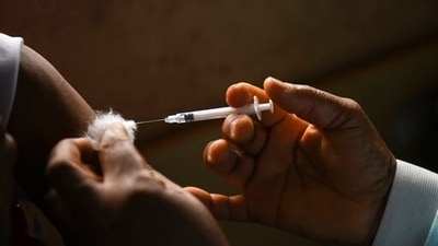 Vaccines reduce Covid transmission by 40%: WHO (AP)