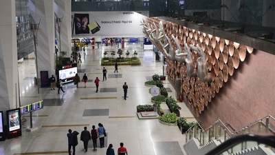 International passengers has to be screened stringently, the Centre wrote to the states/UTs on Thursday after a new variant of Coronavirus was detected in South Africa. (PTI) International passengers has to be screened stringently, the Centre wrote to the states/UTs on Thursday after a new variant of Coronavirus was detected in South Africa. (PTI)