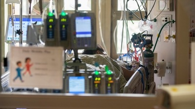 A pregnant and intubated Covid-19 patient sits in the Surgical Intensive care unit (SICU) at St. Luke's Boise Medical Center in Boise, Idaho. (AP) A pregnant and intubated Covid-19 patient sits in the Surgical Intensive care unit (SICU) at St. Luke's Boise Medical Center in Boise, Idaho. (AP)