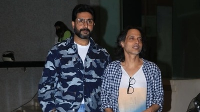 Abhishek Bachchan snapped at Red Chillies office. (Varinder Chawla) 