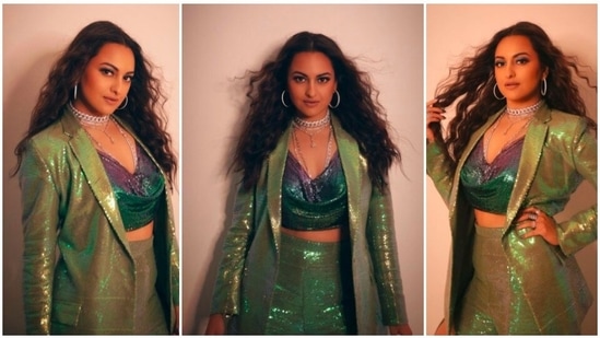 The gorgeous Sonakshi Sinha recently set the internet on fire as she posed in a shimmery green pantsuit.(Instagram/@aslisona)