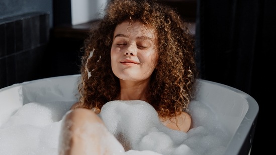 Bubble baths can be very relaxing.(Pexels)