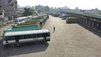 Around 12 buses are operational on two city routes at present. It has been proposed that the service will be extended to at least seven more routes after the bus fare is increased in Ludhiana. (Representative Image/HT File) Around 12 buses are operational on two city routes at present. It has been proposed that the service will be extended to at least seven more routes after the bus fare is increased in Ludhiana. (Representative Image/HT File)