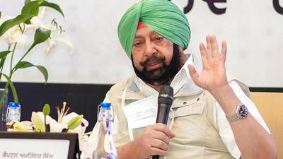 Former Punjab chief minister Capt Amarinder Singh has accused Chaudhary of attending cabinet meetings; Capt added that he had even passed a law in Punjab Vidhan Sabha against the now repealed farm laws. (HT Photo)