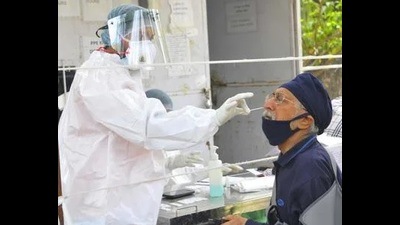 Jammu and Kashmir recorded four deaths and 174 new Covid cases on Friday. At 606, Srinagar district has the highest number of active cases. (HT File Photo/ Representational image)