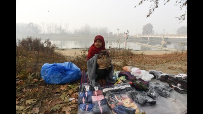 The MeT office has said the cold wave in Kashmir and Ladakh will continue. With -3.3°C, Pahalgam was the coldest place in the Valley, while Srinagar recorded -1.3°C. (Waseem Andrabi/HT)
