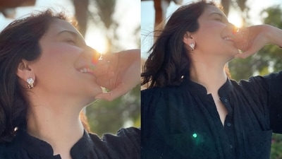 Anushka Sharma was seen wearing a black outfit and posing for a few shots. Anushka Sharma was seen wearing a black outfit and posing for a few shots. 