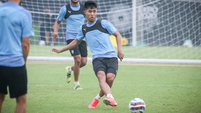 Mumbai City FC midfielder Lalengmawia Ralte (Apuia) during a practice session. (Twitter/MumbaiCityFC) Mumbai City FC midfielder Lalengmawia Ralte (Apuia) during a practice session. (Twitter/MumbaiCityFC)