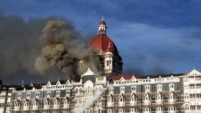 The iconic Taj Hotel up in flames on November 26, 2008 (HT Photos)