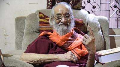 Murlidhar Mohol, Pune mayor, has organised a condolence meeting to pay tribute to the late Babasaheb Purandare on Saturday (November 27). (HT PHOTO)
