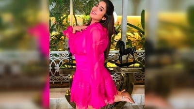 With her hair back brushed and tied in a half ponytail, Janhvi Kapoor opted for subtle makeup to compliment her look. (Instagram/@tanghavri) With her hair back brushed and tied in a half ponytail, Janhvi Kapoor opted for subtle makeup to compliment her look. (Instagram/@tanghavri)