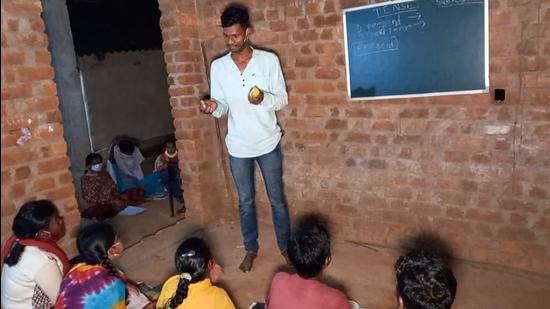 Odisha constable Debendra Samarath teaches poor children in Nabarangpur district, his effort to ensure that the children in Karchamala village have a fair chance at a good life (Sourced)