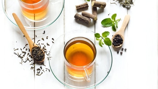 Black Tea &amp; Tulsi recipe to treat flu will surely remind you of ‘Dadi ke nuskhe’&nbsp;(Twitter/butterflyayur)
