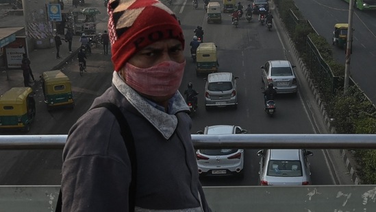 "Local emissions and weather (Mixing layer height and wind speed) are likely to be the dominant factors controlling air quality. Effective fire count is 219 and its per cent share in Delhi's PM2.5 is 6 per cent," SAFAR added.(AFP)