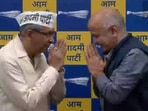 Congress' Mukesh Goel welcomed into AAP by Manish Sisodia. (ANI Twitter) Congress' Mukesh Goel welcomed into AAP by Manish Sisodia. (ANI Twitter)