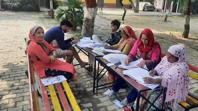 Total 6,371 forms were received on Saturday for inclusion of new voters, correction of voter details and deletion of names of those who have shifted. (Sourced) Total 6,371 forms were received on Saturday for inclusion of new voters, correction of voter details and deletion of names of those who have shifted. (Sourced)