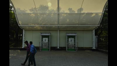 The e-charging point in Nerul is the first of its kind in Navi Mumbai. The civic body wants to reduce carbon footprints in the city. (BACHCHAN KUMAR/HT PHOTO)