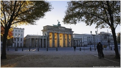 Visiting Europe and Germany is still possible despite the global pandemic (picture-alliance/imageBROKER/L. Steiner ) Visiting Europe and Germany is still possible despite the global pandemic (picture-alliance/imageBROKER/L. Steiner )