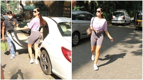 Nora Fatehi's fashion game is always on point. Be it posing pretty for fashion photoshoots, or stepping out on the streets of Mumbai to run personal errands – Nora always puts her sartorial foot forward. On Saturday, Nora Fatehi was spotted by paparazzi in Khar.(HT Photos/Varinder Chawla)