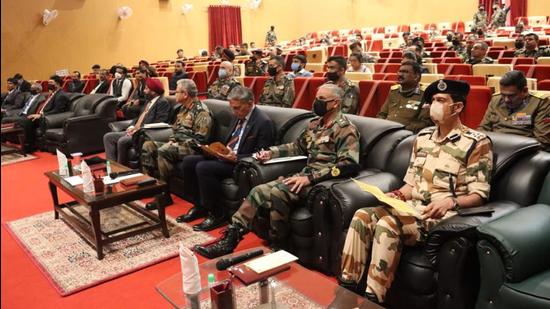 Dignitaries during the two-day seminar held by army in Dehradun. (HT Photo)
