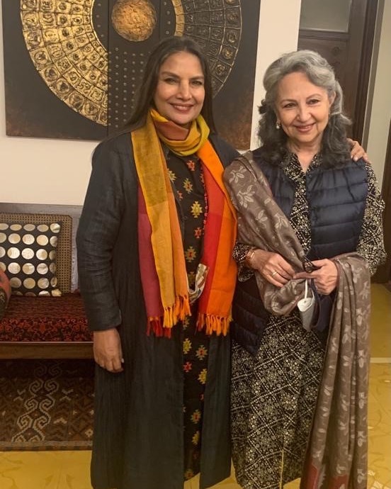 Shabana Azmi and Sharmila Tagore met in Delhi.&nbsp;